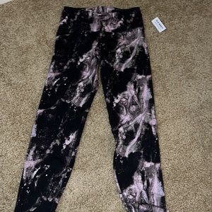 Brand new Old Navy cropped leggings
